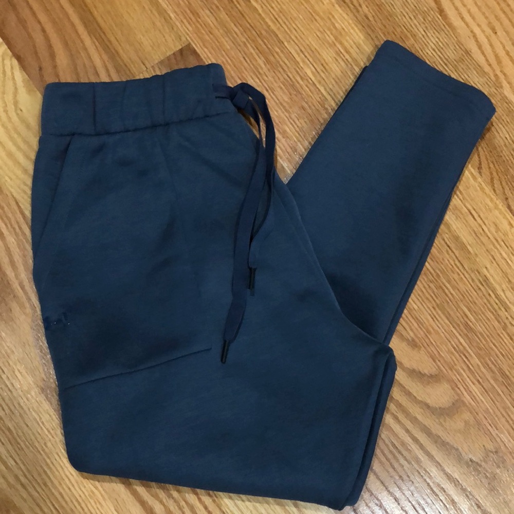 Under Armour Capri Pants NWT